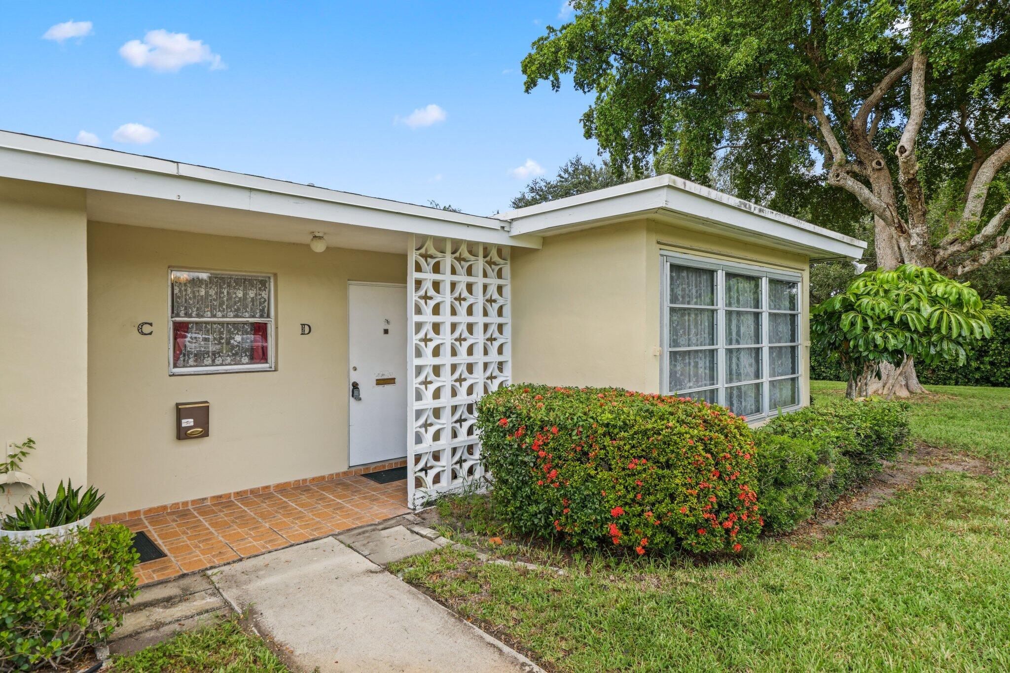 HIGH POINT OF DELRAY BEACH CONDO SEC I - Residential