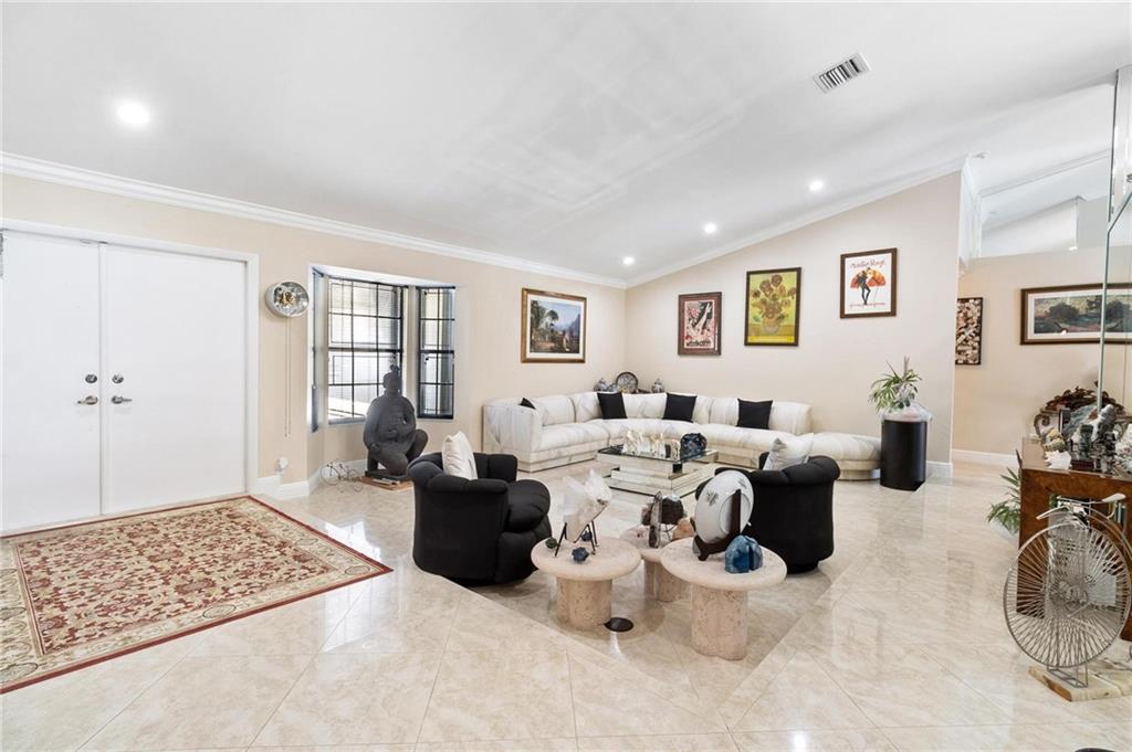 Pine Ridge 112-37 B - Residential