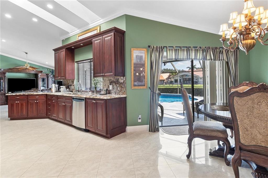 Pine Ridge 112-37 B - Residential