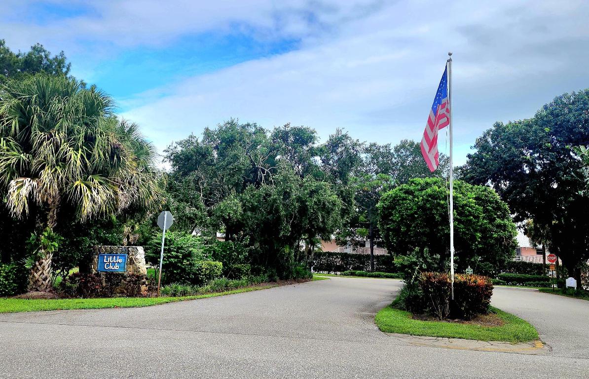 THE LITTLE CLUB CONDO - Residential