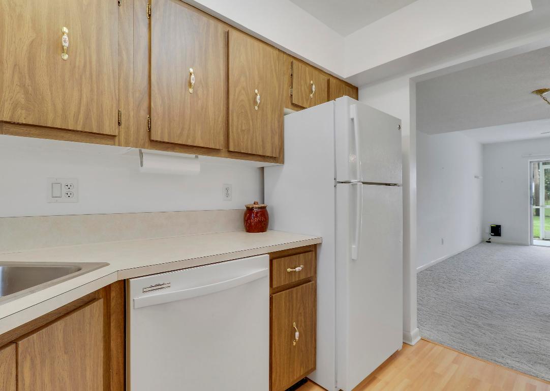 THE LITTLE CLUB CONDO - Residential