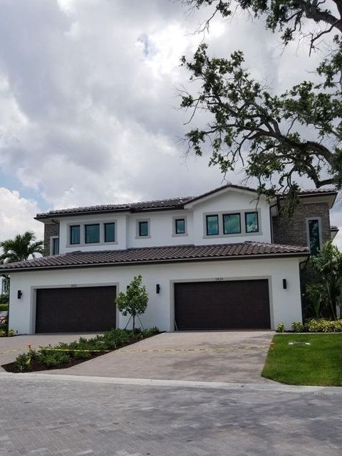 5939 Brookfield Circle West 5939 Hollywood FL 33312