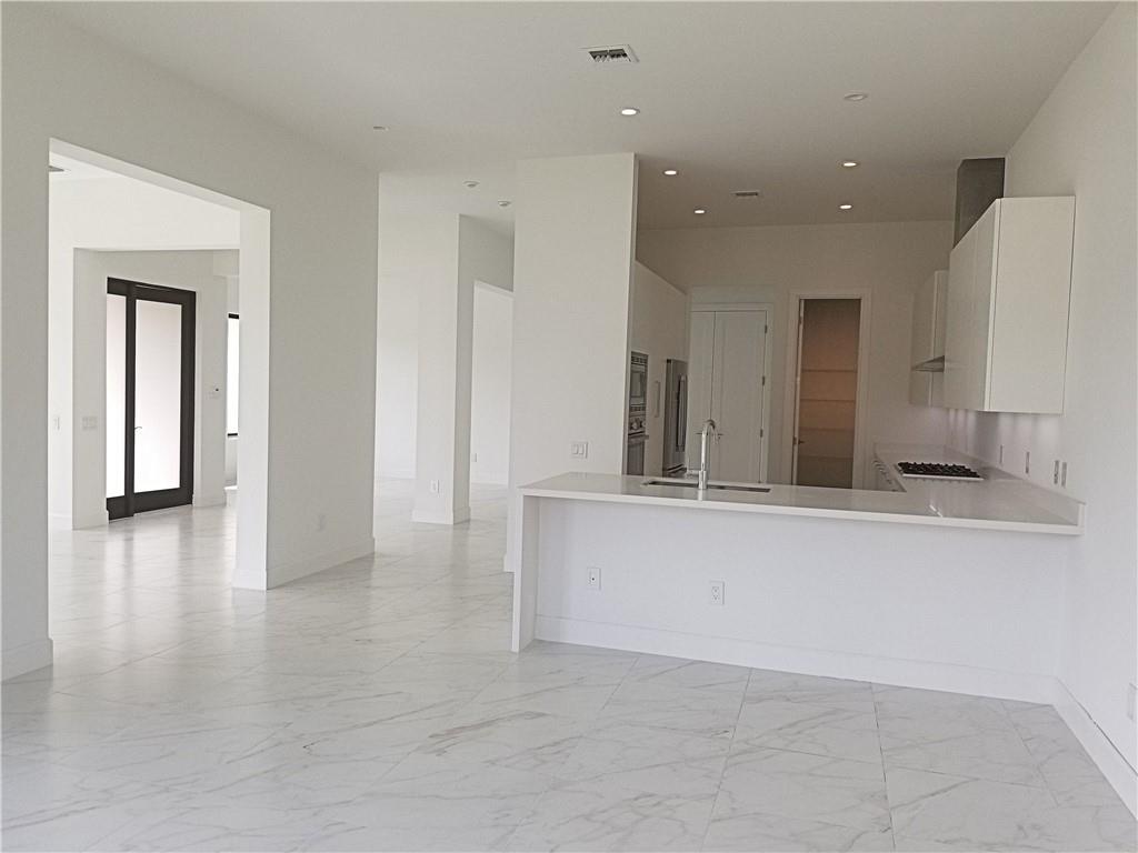 5939 Brookfield Circle West 5939