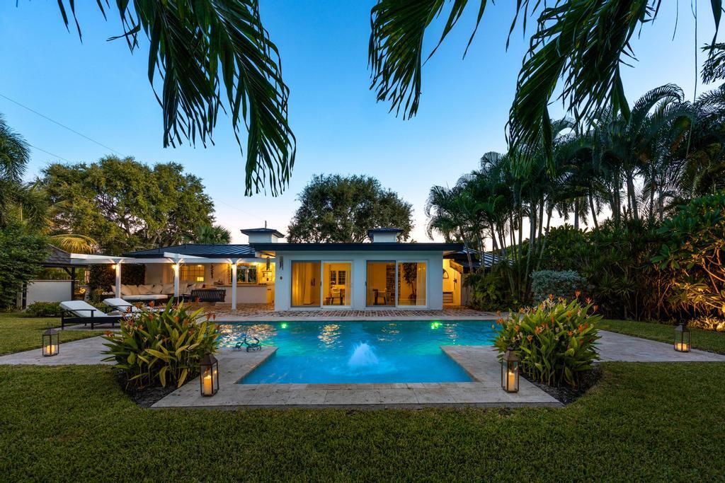 LAKE CLARKE ISLE - Residential