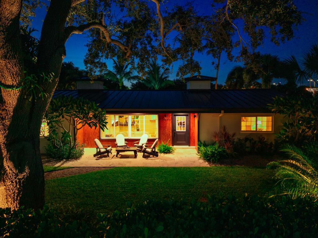 LAKE CLARKE ISLE - Residential