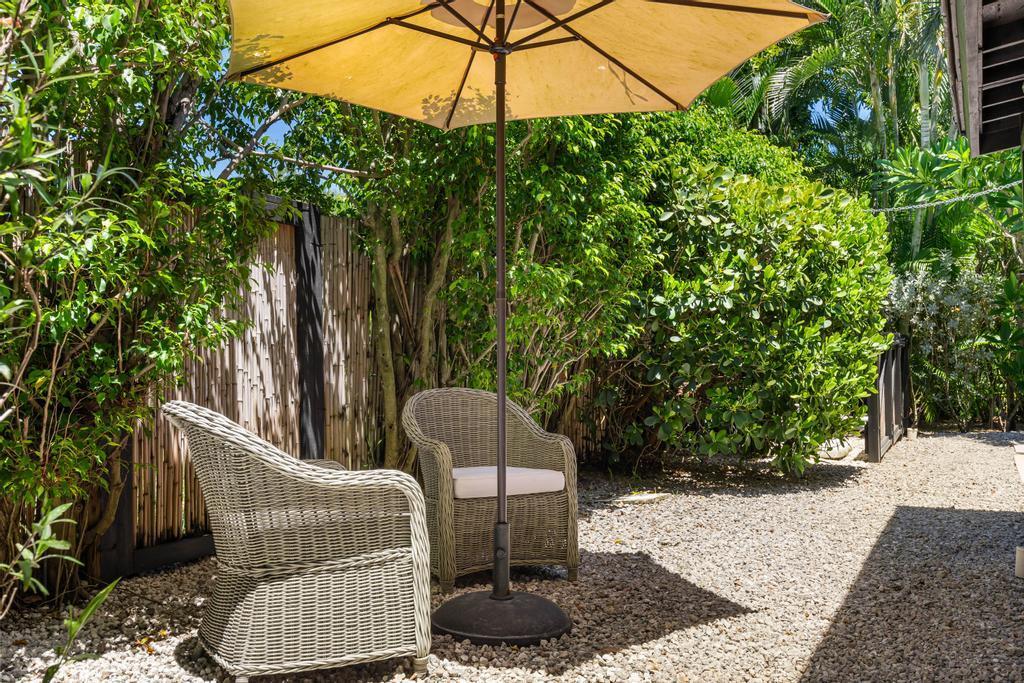 LAKE CLARKE ISLE - Residential