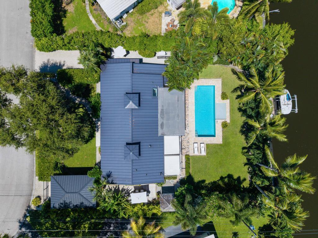 View photos, virtual tours, details... 6904 Venetian Way