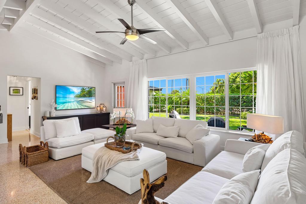 LAKE CLARKE ISLE - Residential