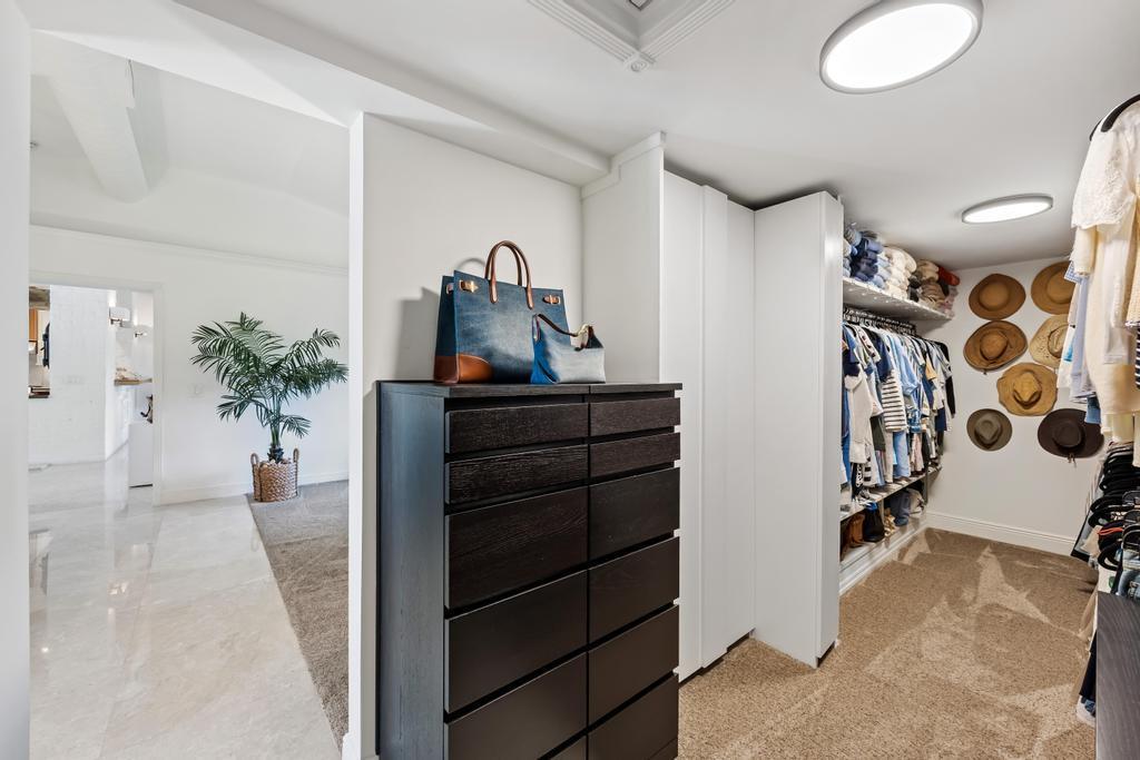 LAKE CLARKE ISLE - Residential