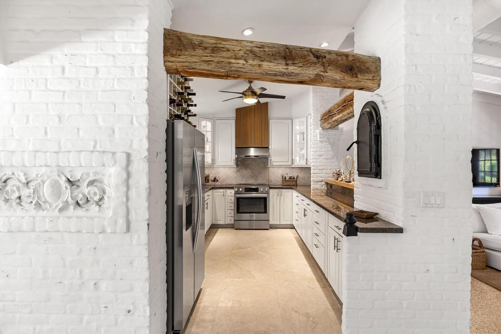 LAKE CLARKE ISLE - Residential