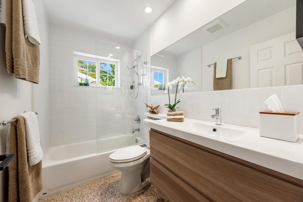 LAKE CLARKE ISLE - Residential