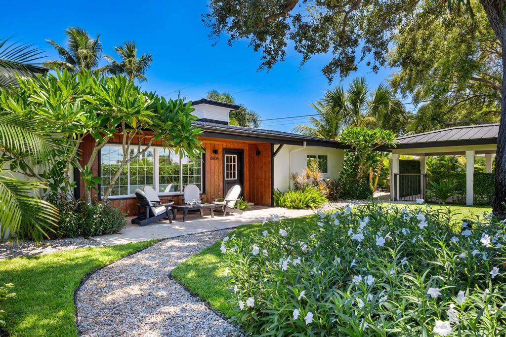 LAKE CLARKE ISLE - Residential