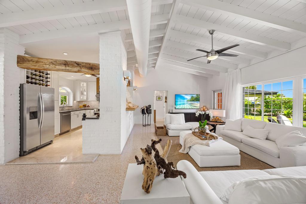 LAKE CLARKE ISLE - Residential