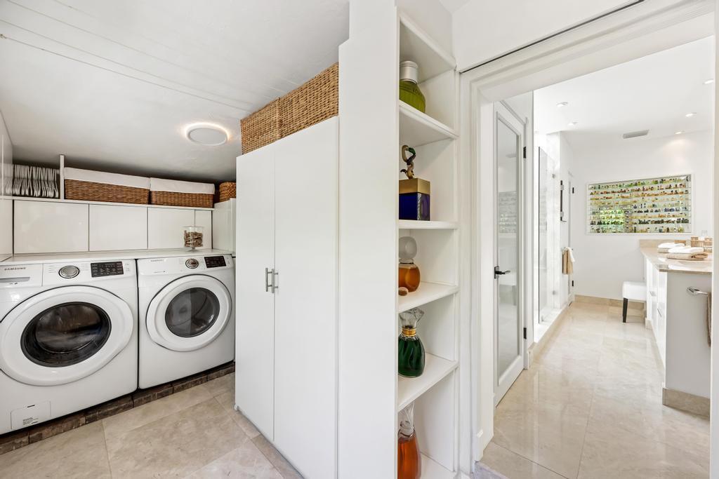 LAKE CLARKE ISLE - Residential