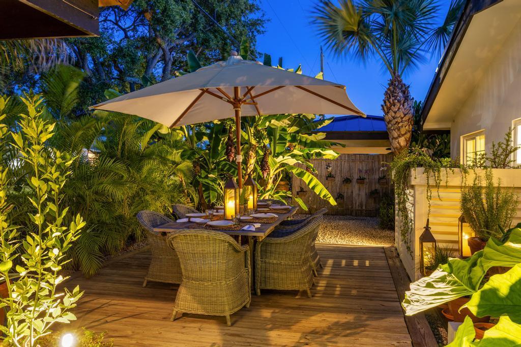 LAKE CLARKE ISLE - Residential