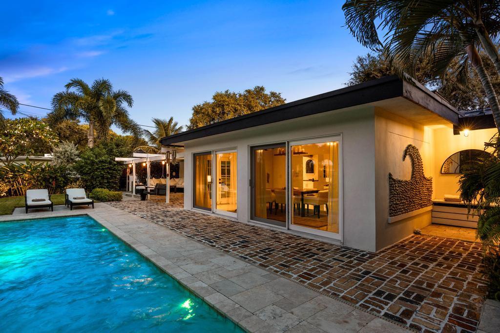 LAKE CLARKE ISLE - Residential