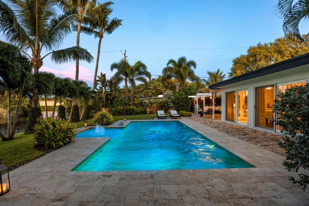 LAKE CLARKE ISLE - Residential