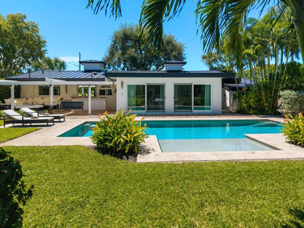 LAKE CLARKE ISLE - Residential