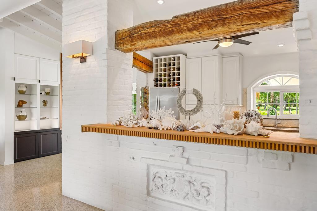 LAKE CLARKE ISLE - Residential