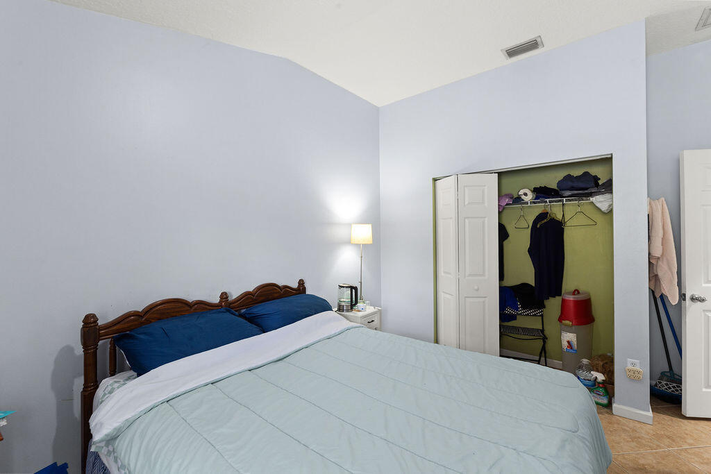 PORT ST LUCIE SECTION 28 - Residential