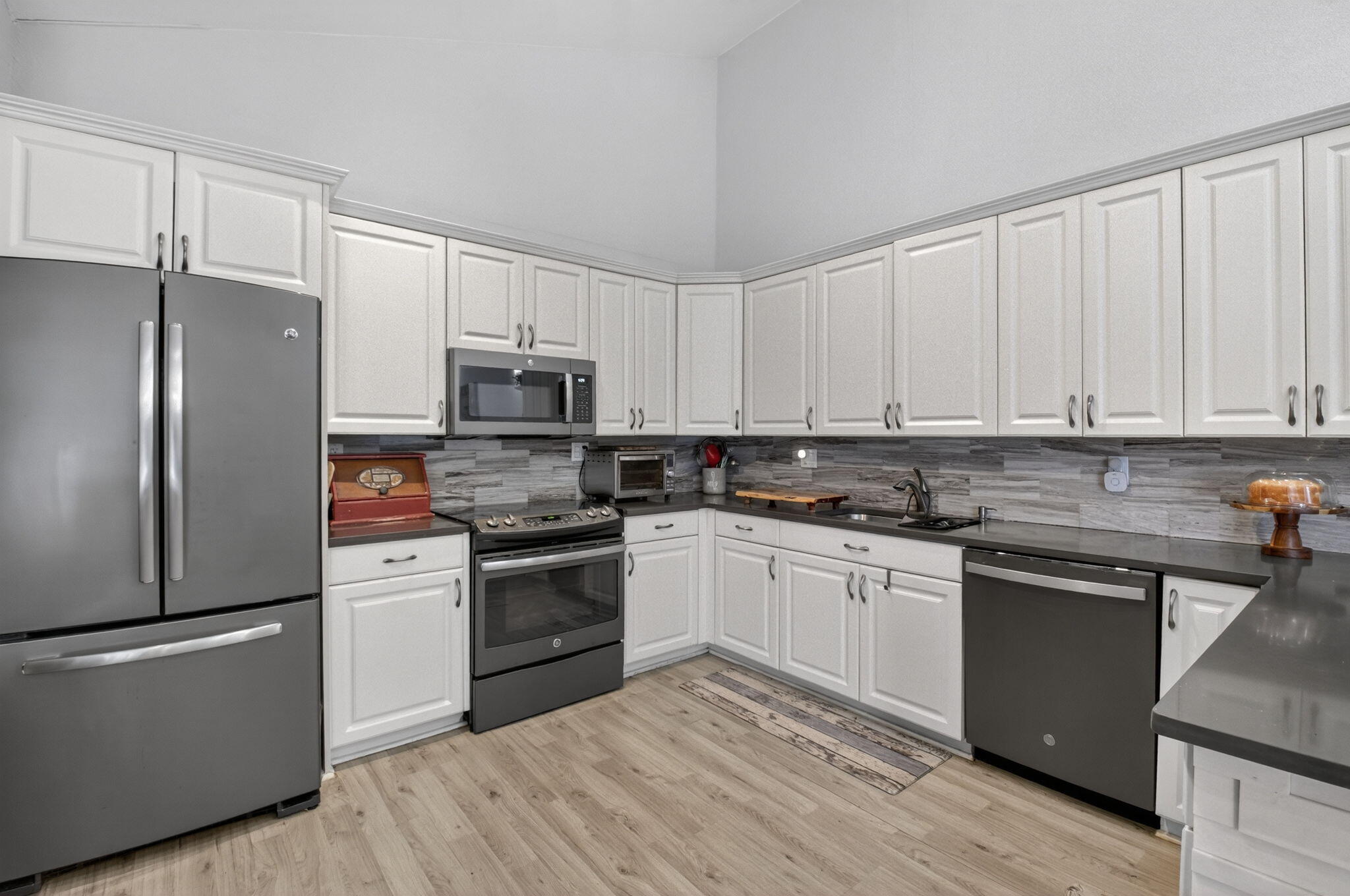 BOCA GARDENS - Residential