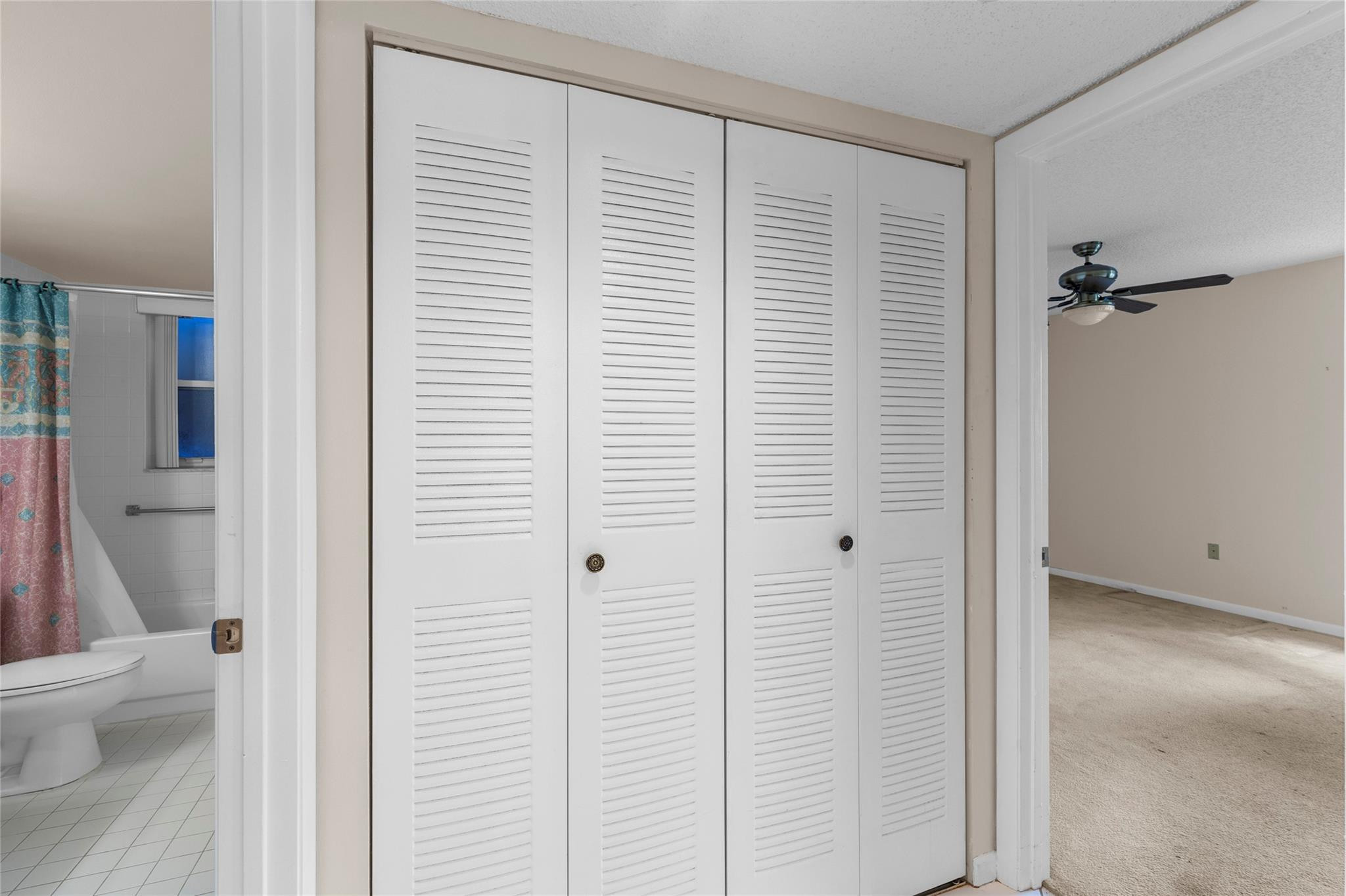 TRENT CONDOMINIUM - Residential