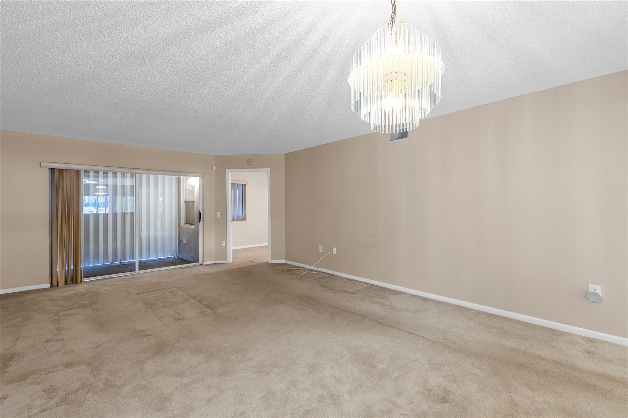 TRENT CONDOMINIUM - Residential