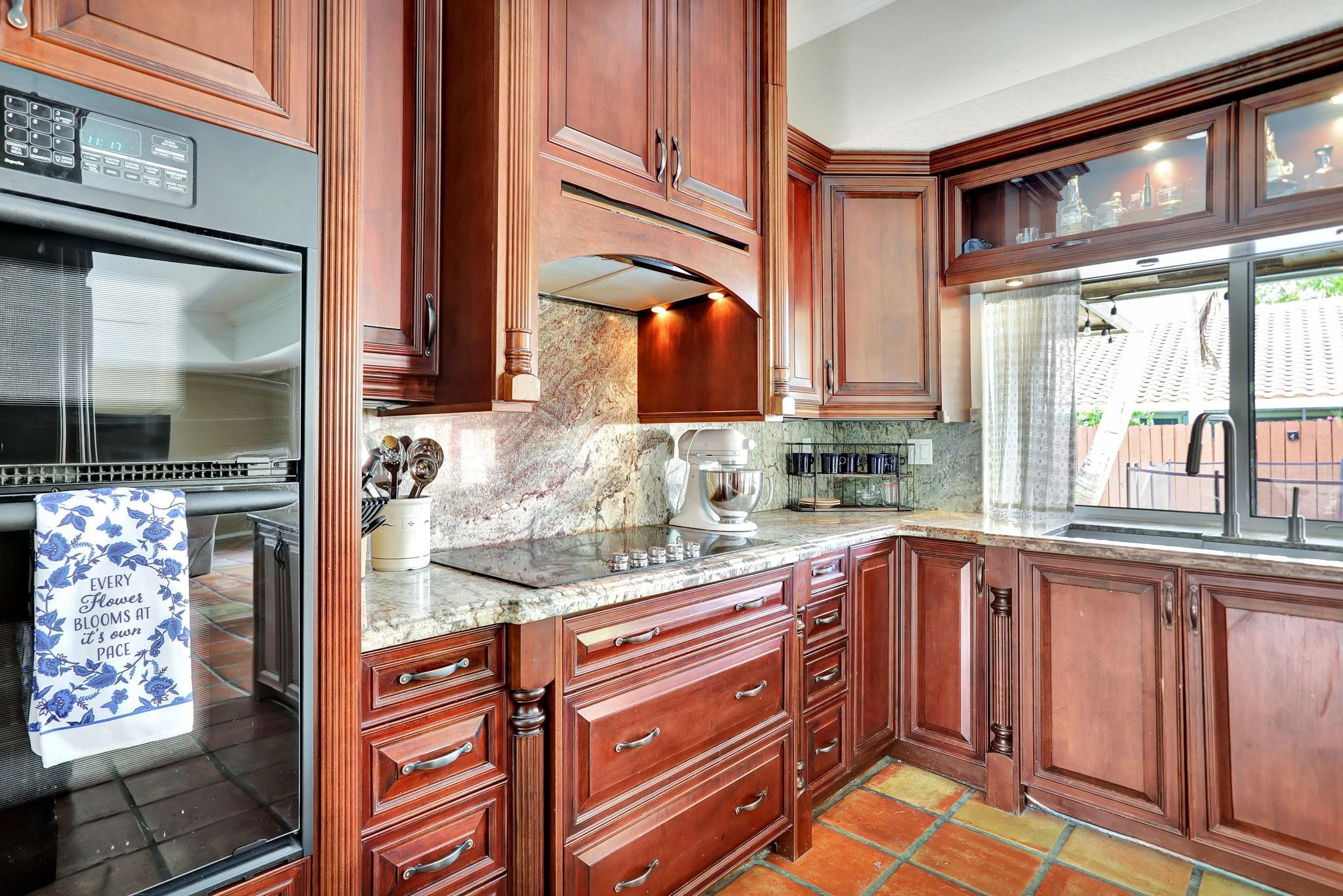 Alta Vista 93-9 B - Residential