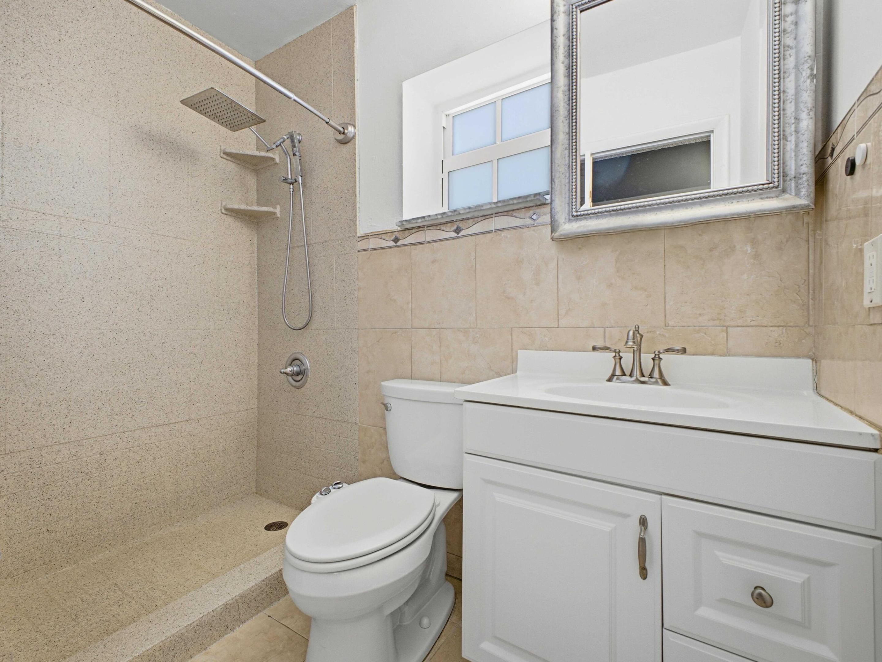 PALM TOWNHOUSE CONDO - Residential
