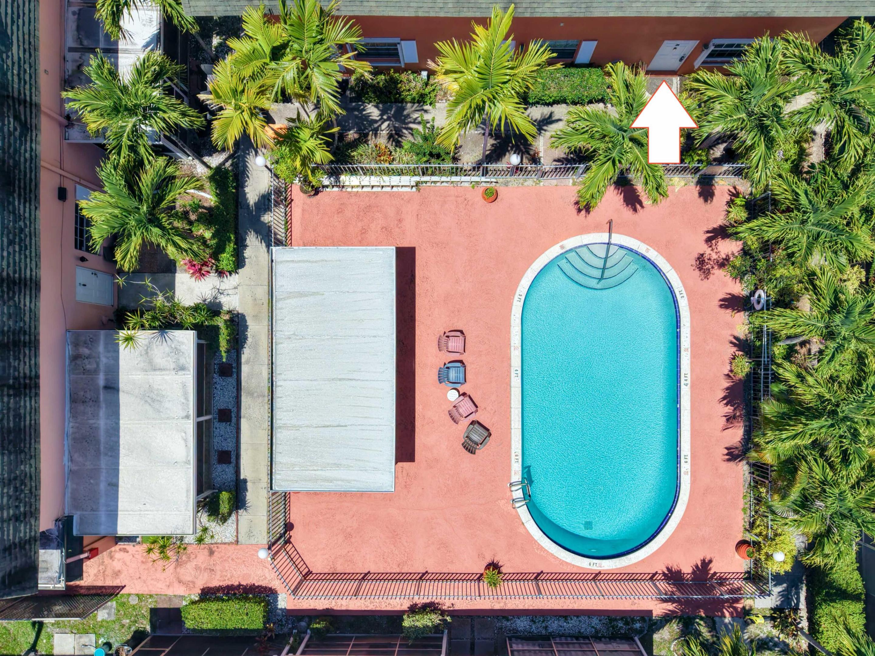 PALM TOWNHOUSE CONDO - Residential