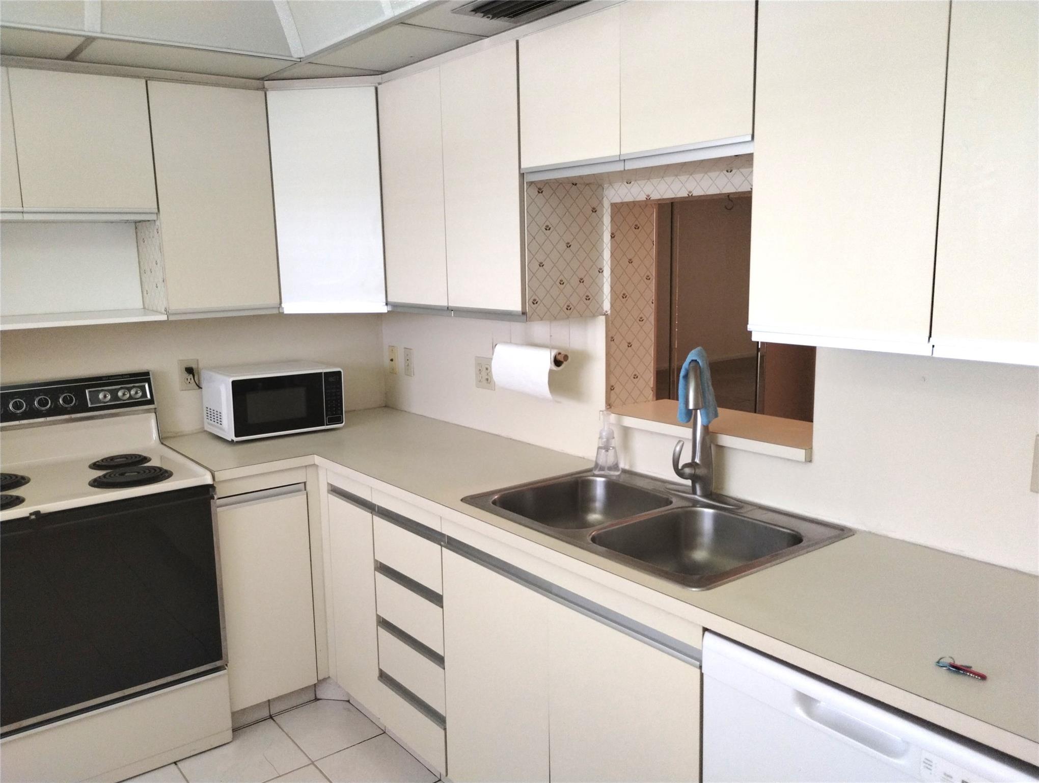 Bimini Village D Condo - Residential Lease
