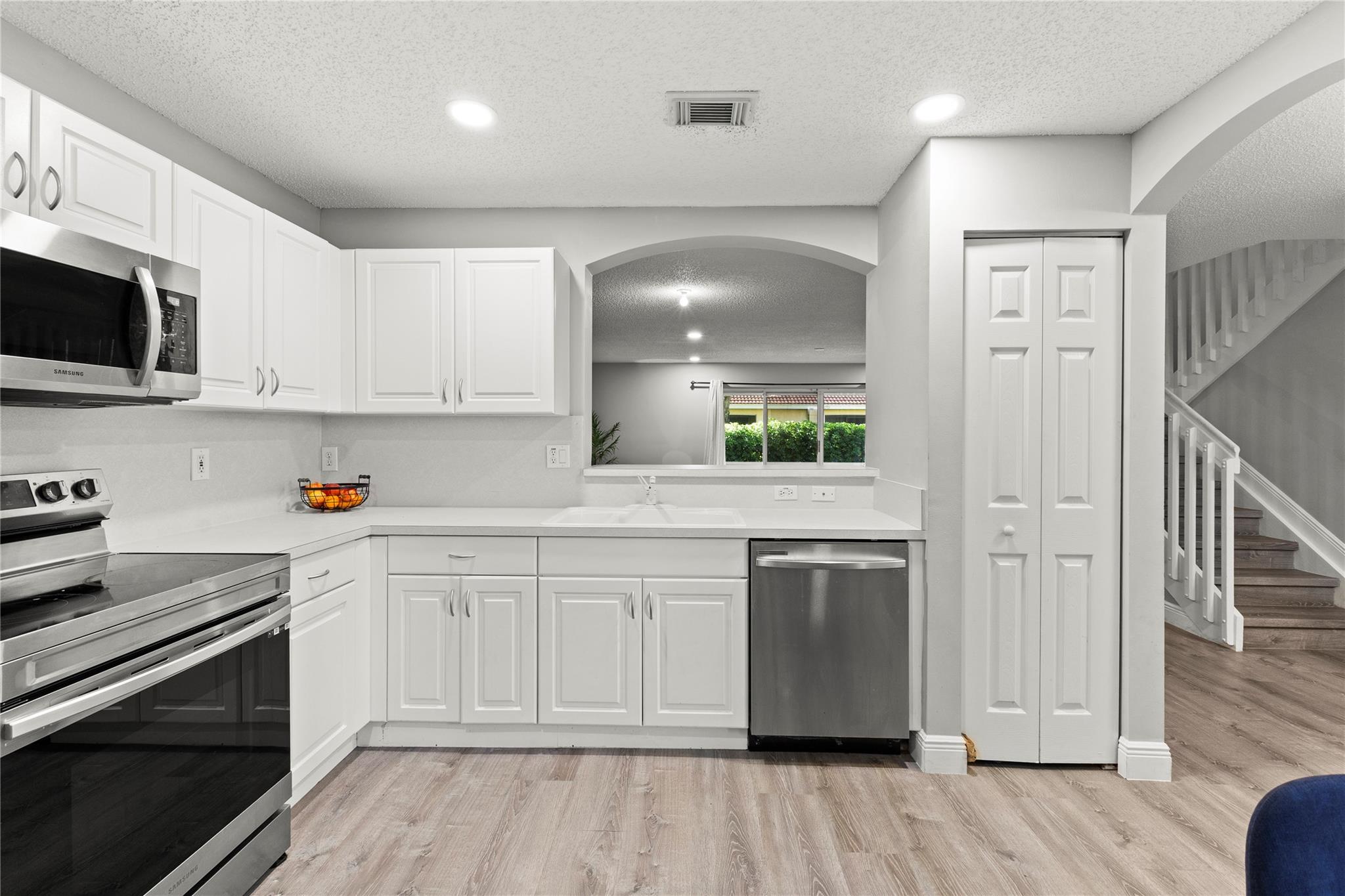 MELEAR - Residential