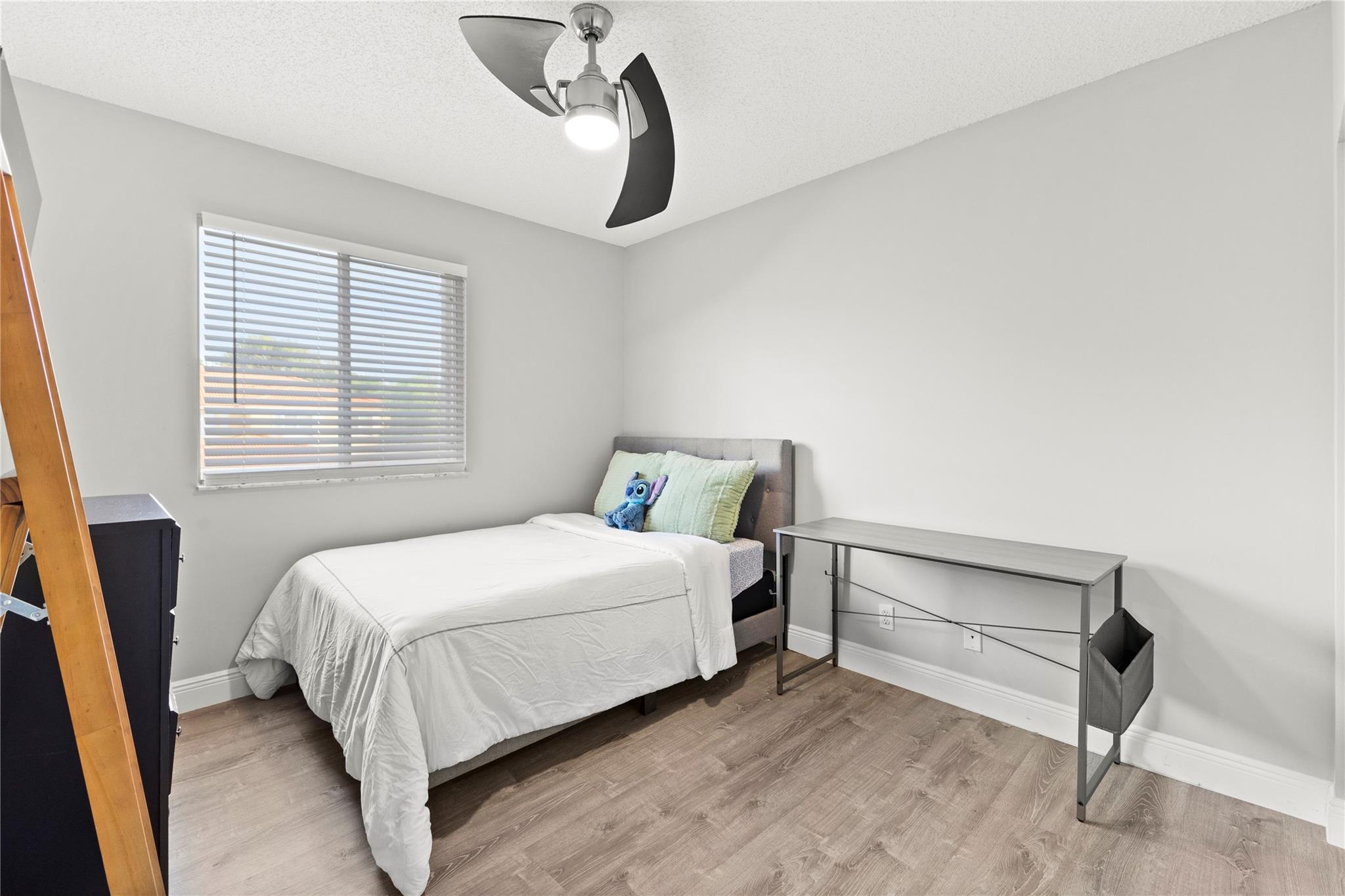 MELEAR - Residential