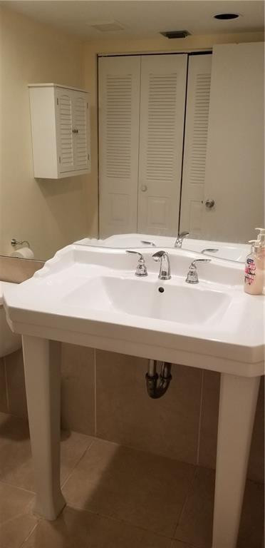CAMBRIDGE AT CENTURY VILLAGE - Residential