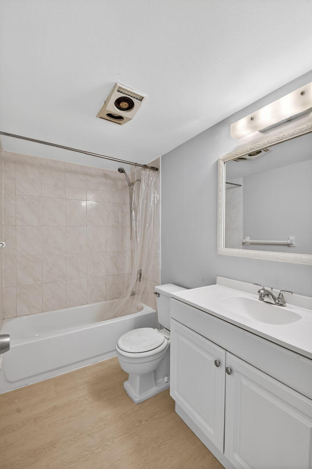 KEN-LEE GARDENS CONDO - Residential