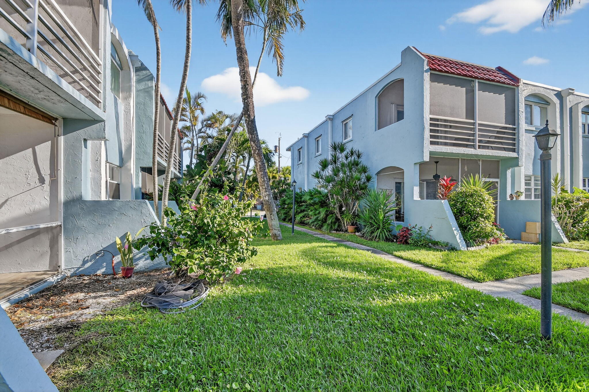 KEN-LEE GARDENS CONDO - Residential