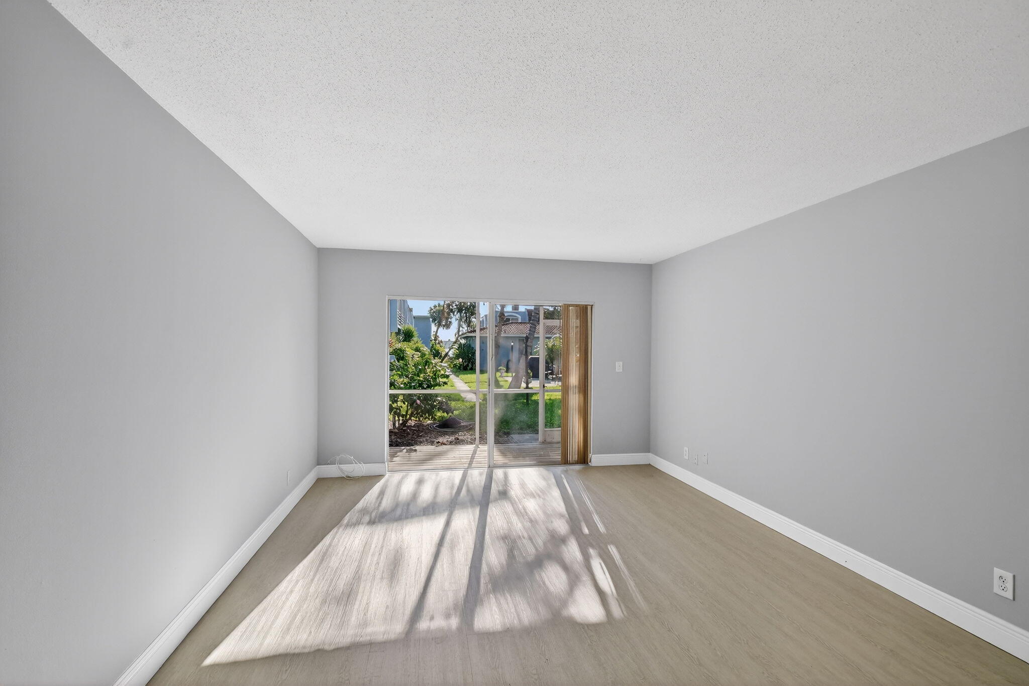 KEN-LEE GARDENS CONDO - Residential