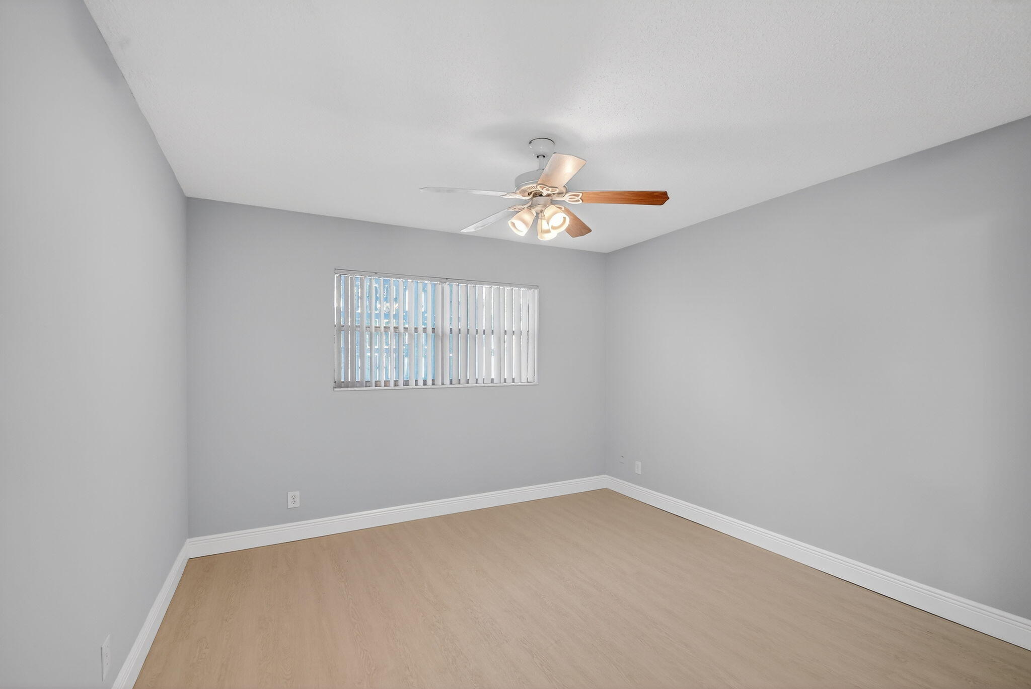 KEN-LEE GARDENS CONDO - Residential