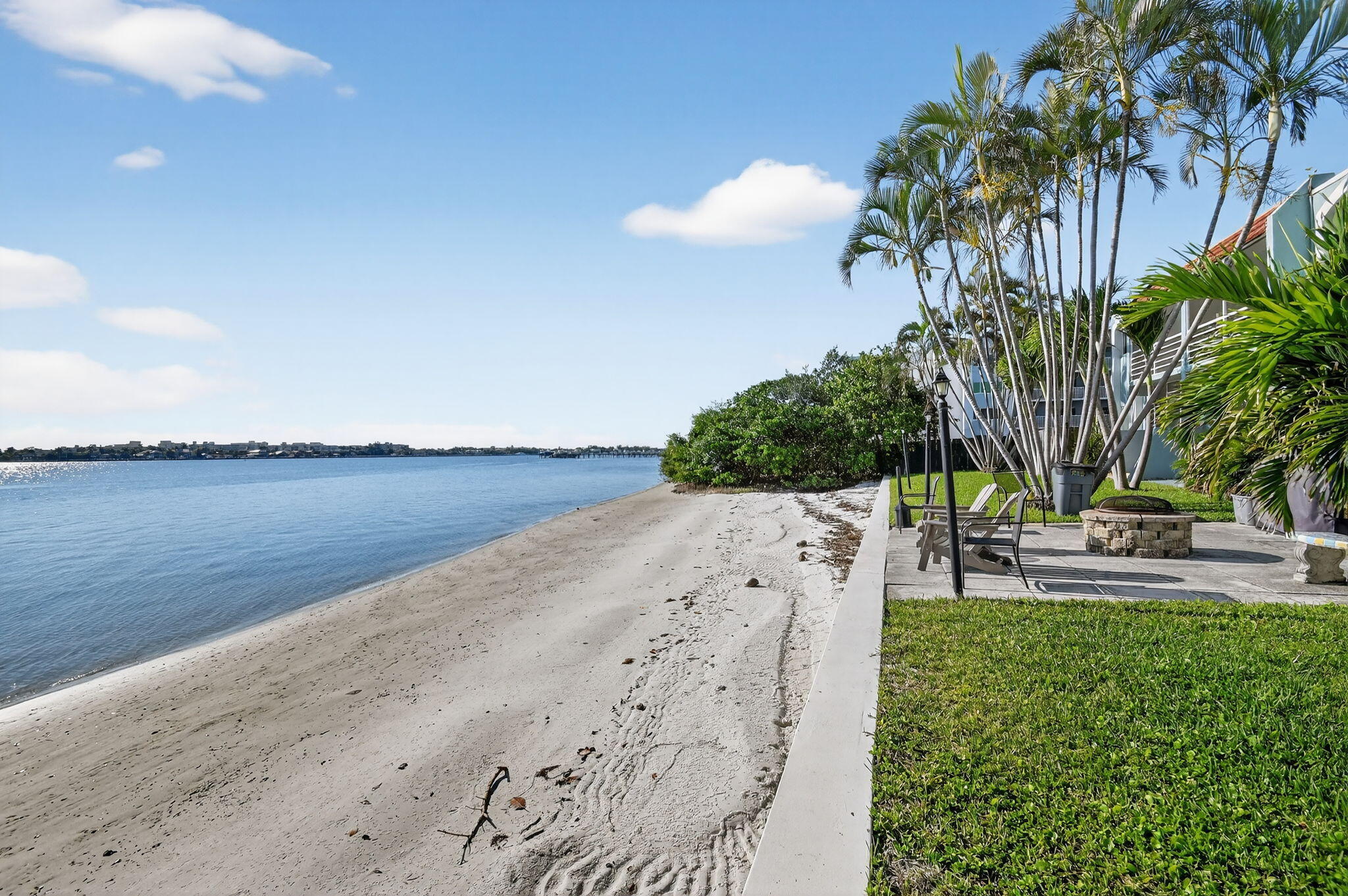 KEN-LEE GARDENS CONDO - Residential