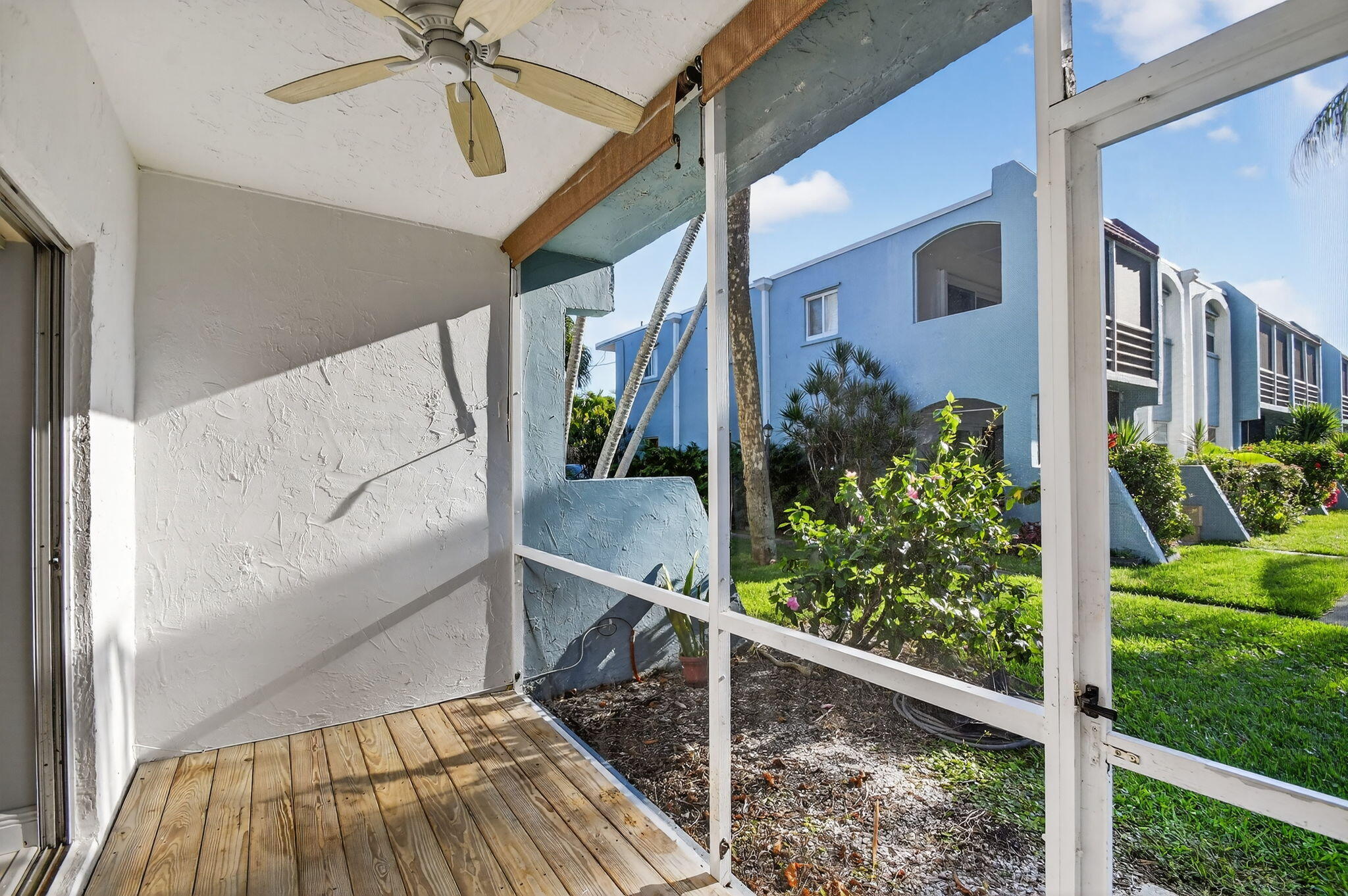 KEN-LEE GARDENS CONDO - Residential