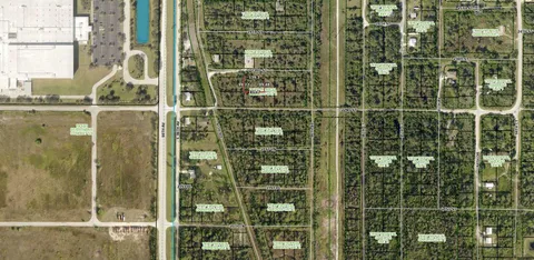 9765 23rd Street, Vero Beach, FL MLS: R11069993