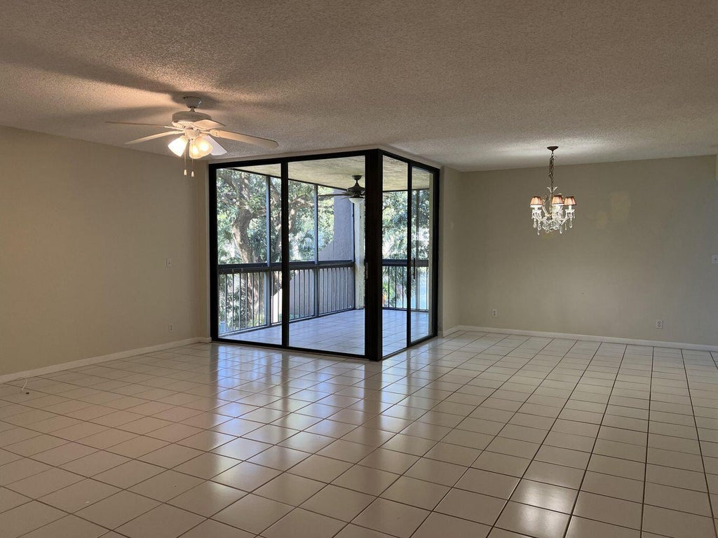 Photo of 955 Egret Circle #202, Delray Beach, FL 33444 (MLS # R11107310)