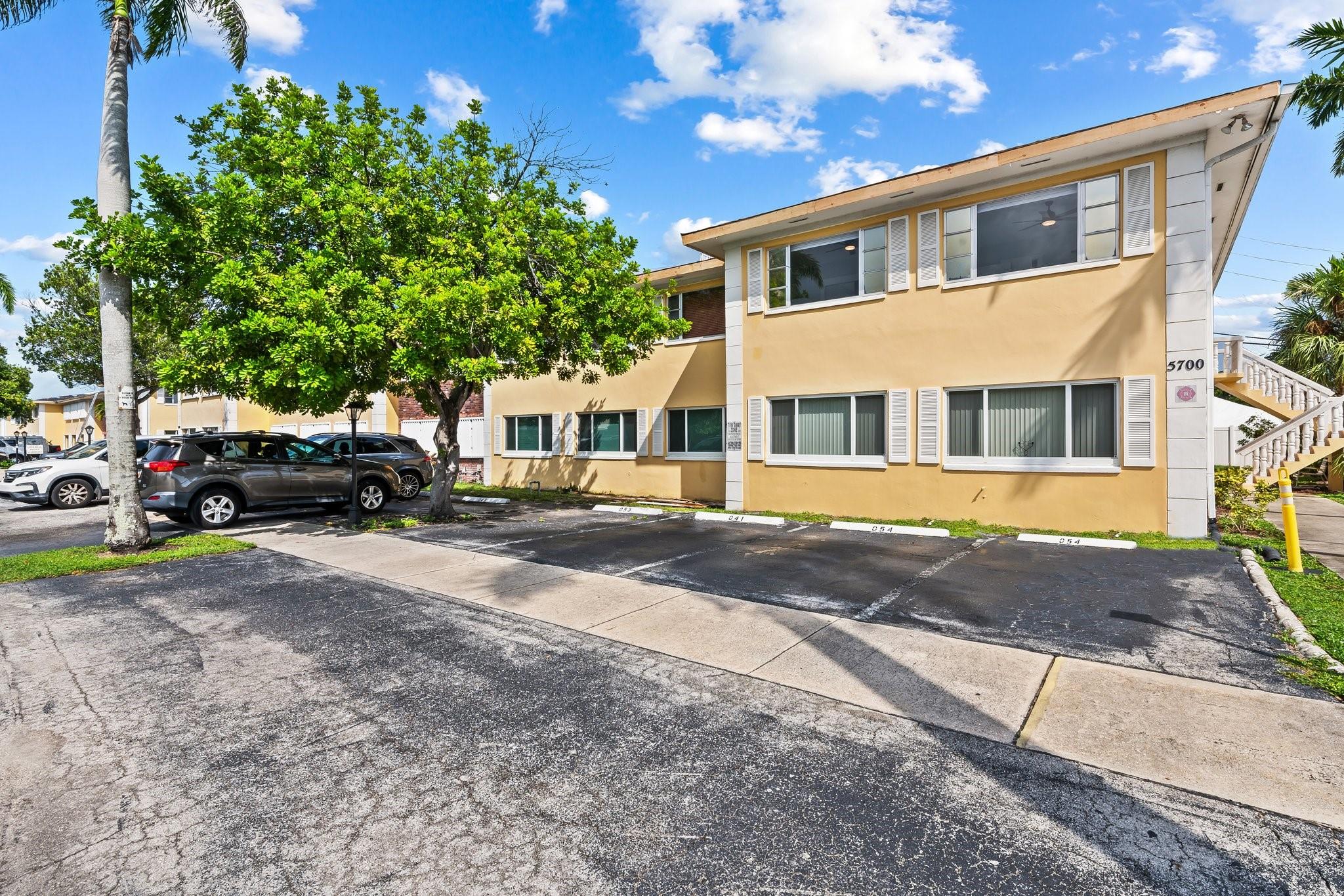 Imperial Point Gardens Co - Residential Lease