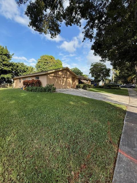 PALM BEACH LAKES NORTH PL - Residential