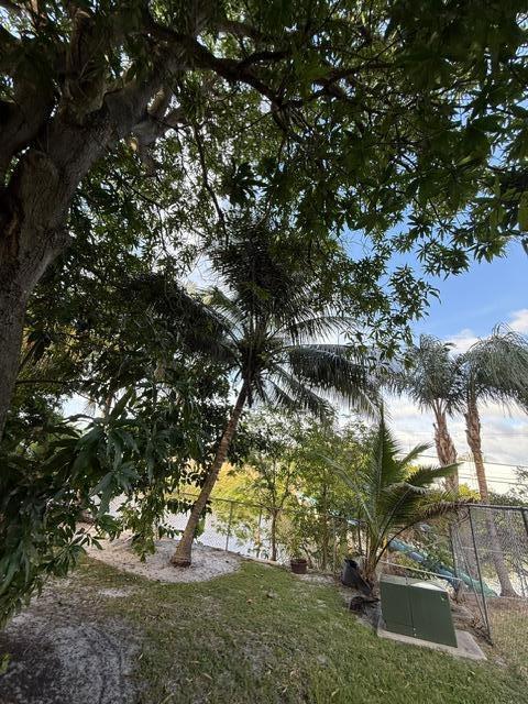 PALM BEACH LAKES NORTH PL - Residential