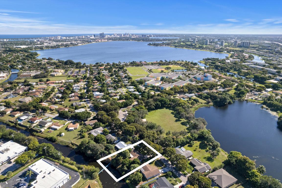 2031 Pinehurst Drive