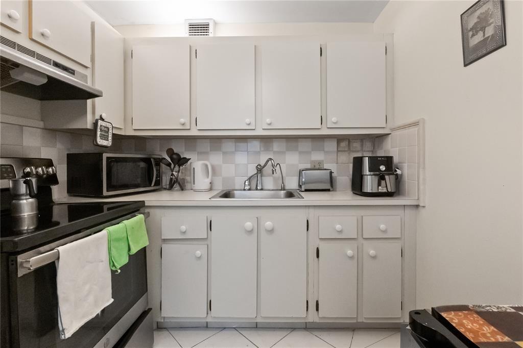 1401 SW 135th Ter 310H