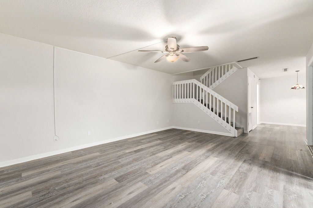 Photo of 1440 N Lawnwood Circle, Fort Pierce, FL 34950 (MLS # R11011301)