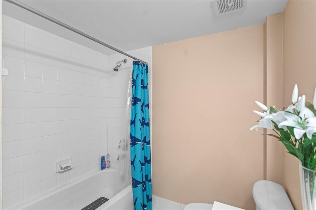 RIVIERA PALMS CONDO - Residential