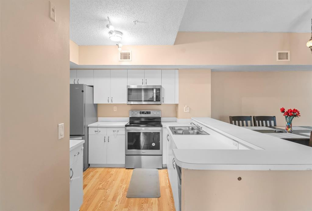 3874 Lyons Road 305-6